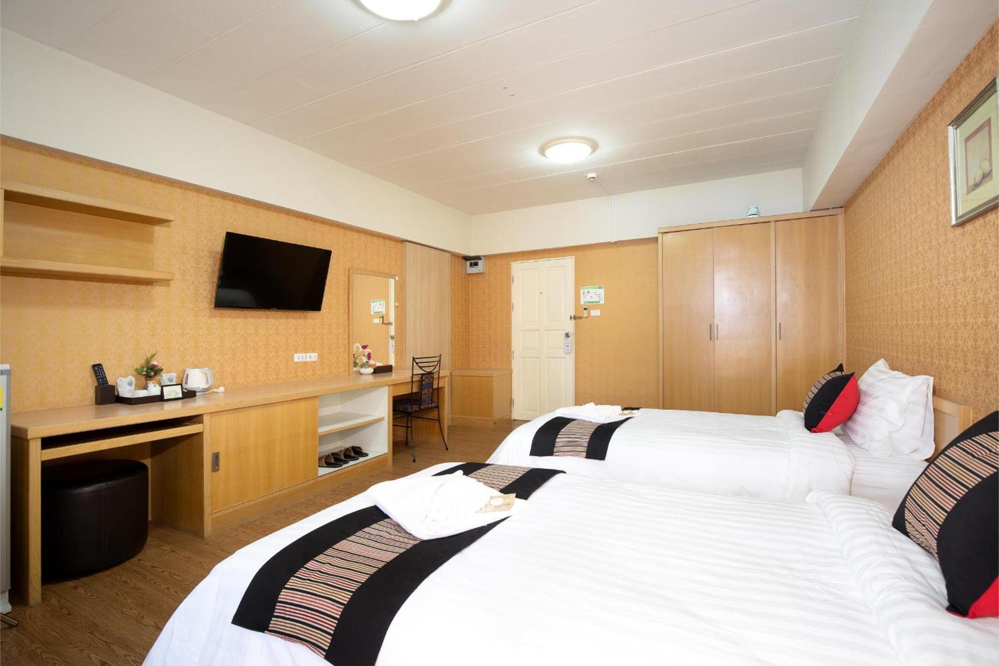 P-Park Hotel Бангкок Экстерьер фото