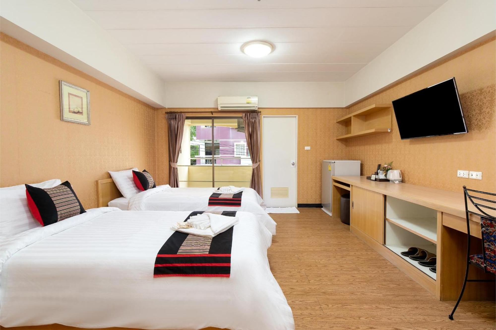 P-Park Hotel Бангкок Экстерьер фото
