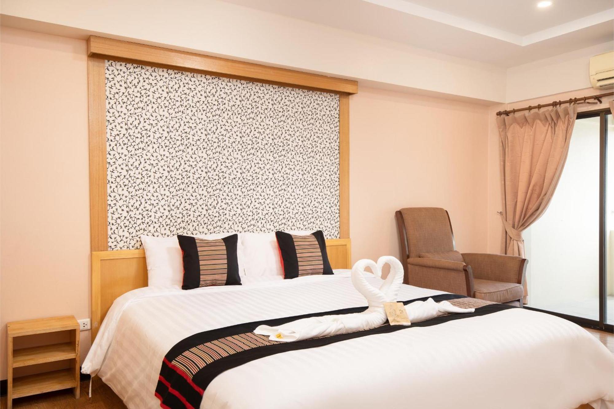 P-Park Hotel Бангкок Экстерьер фото