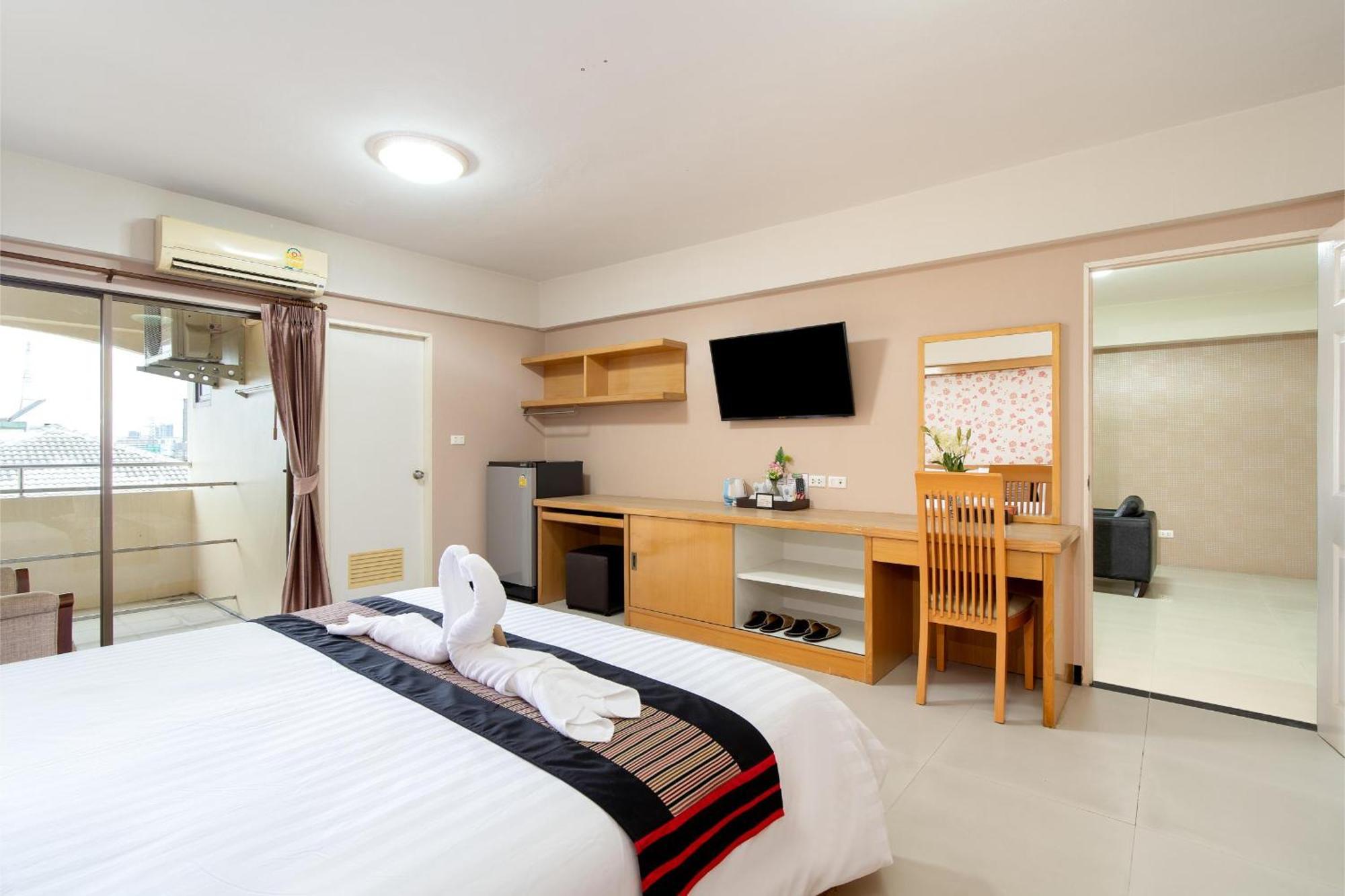P-Park Hotel Бангкок Экстерьер фото