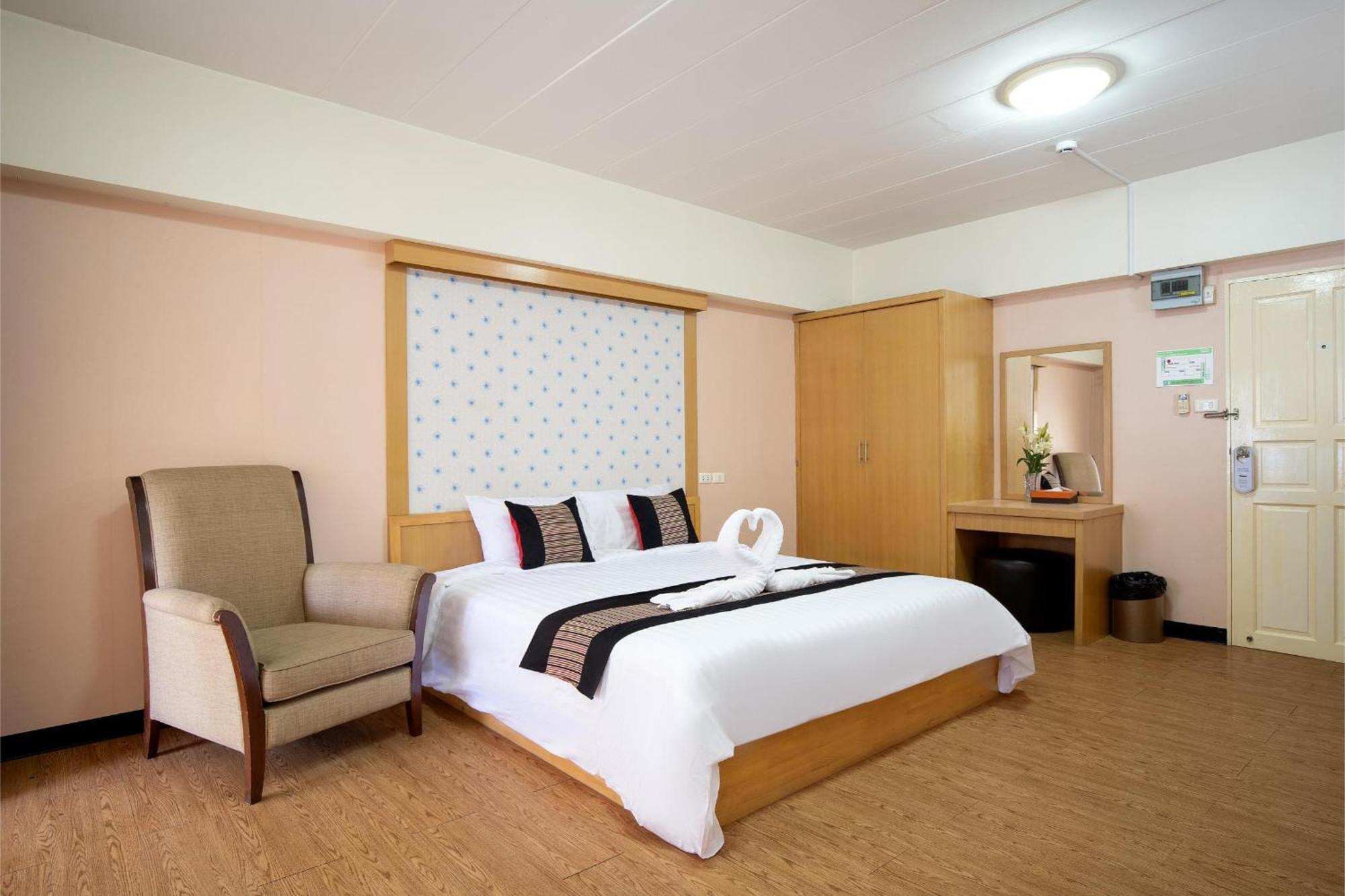 P-Park Hotel Бангкок Экстерьер фото