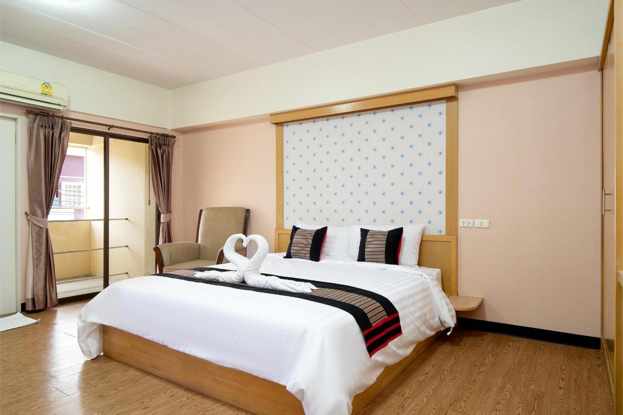 P-Park Hotel Бангкок Экстерьер фото