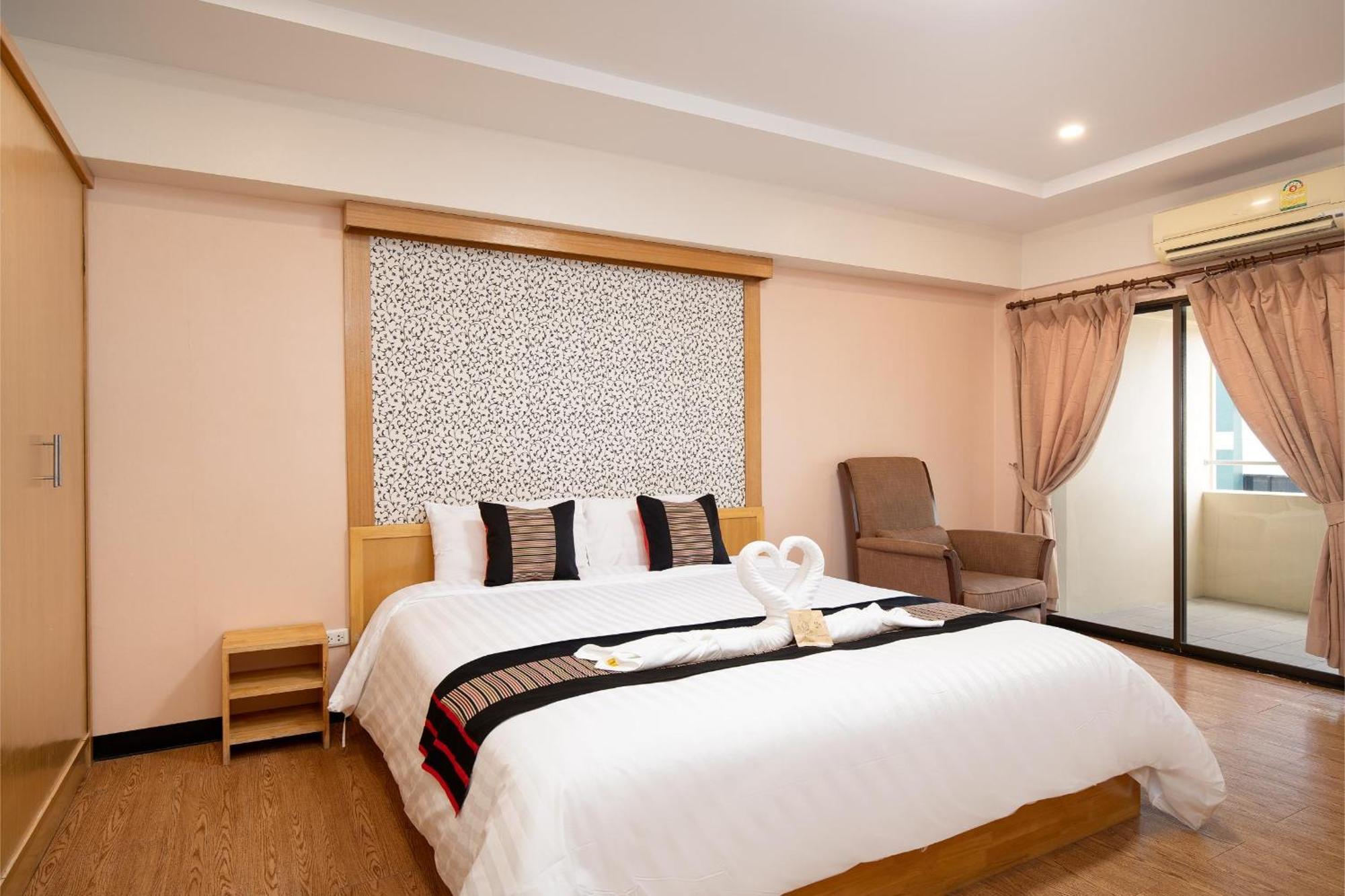 P-Park Hotel Бангкок Экстерьер фото