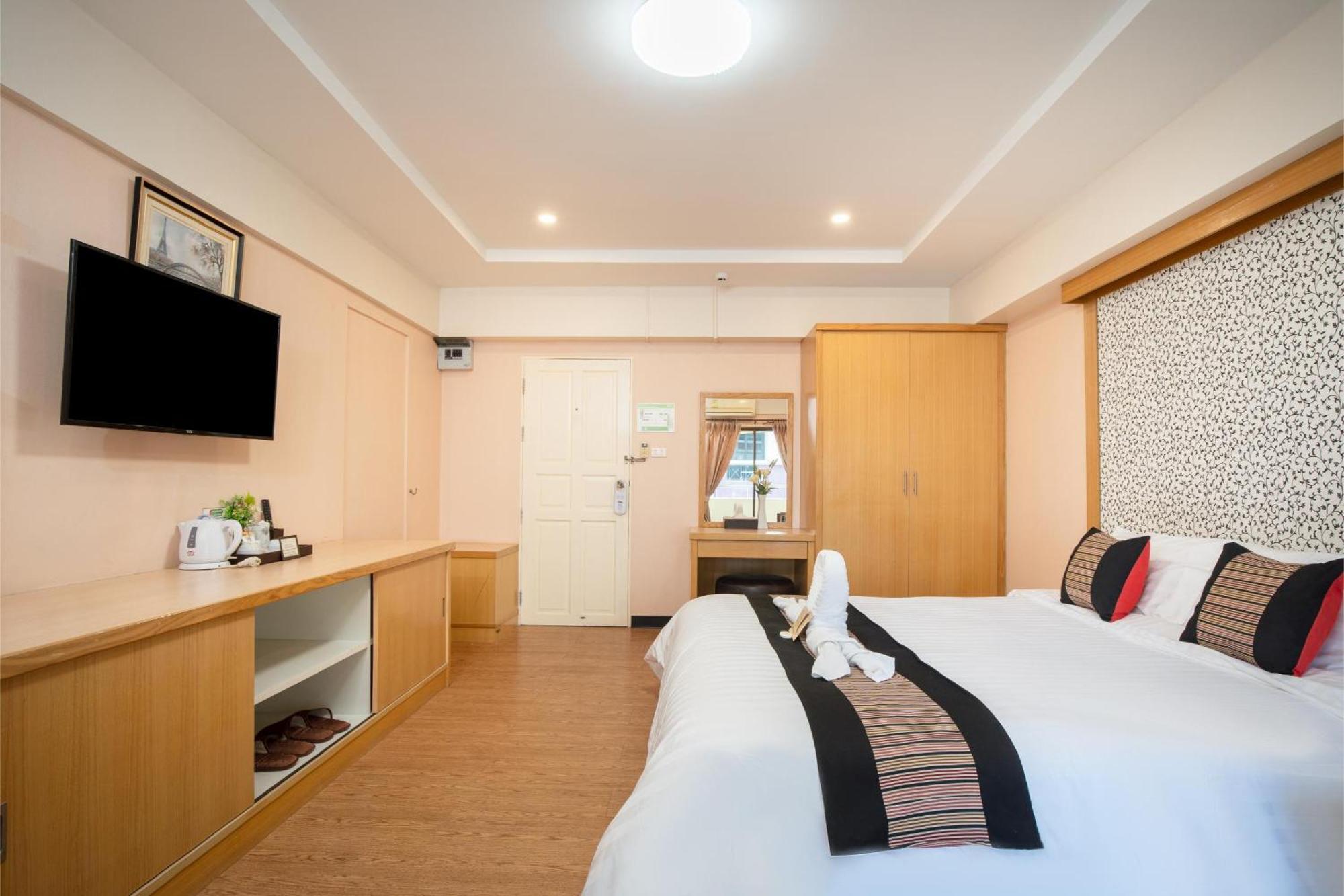 P-Park Hotel Бангкок Экстерьер фото