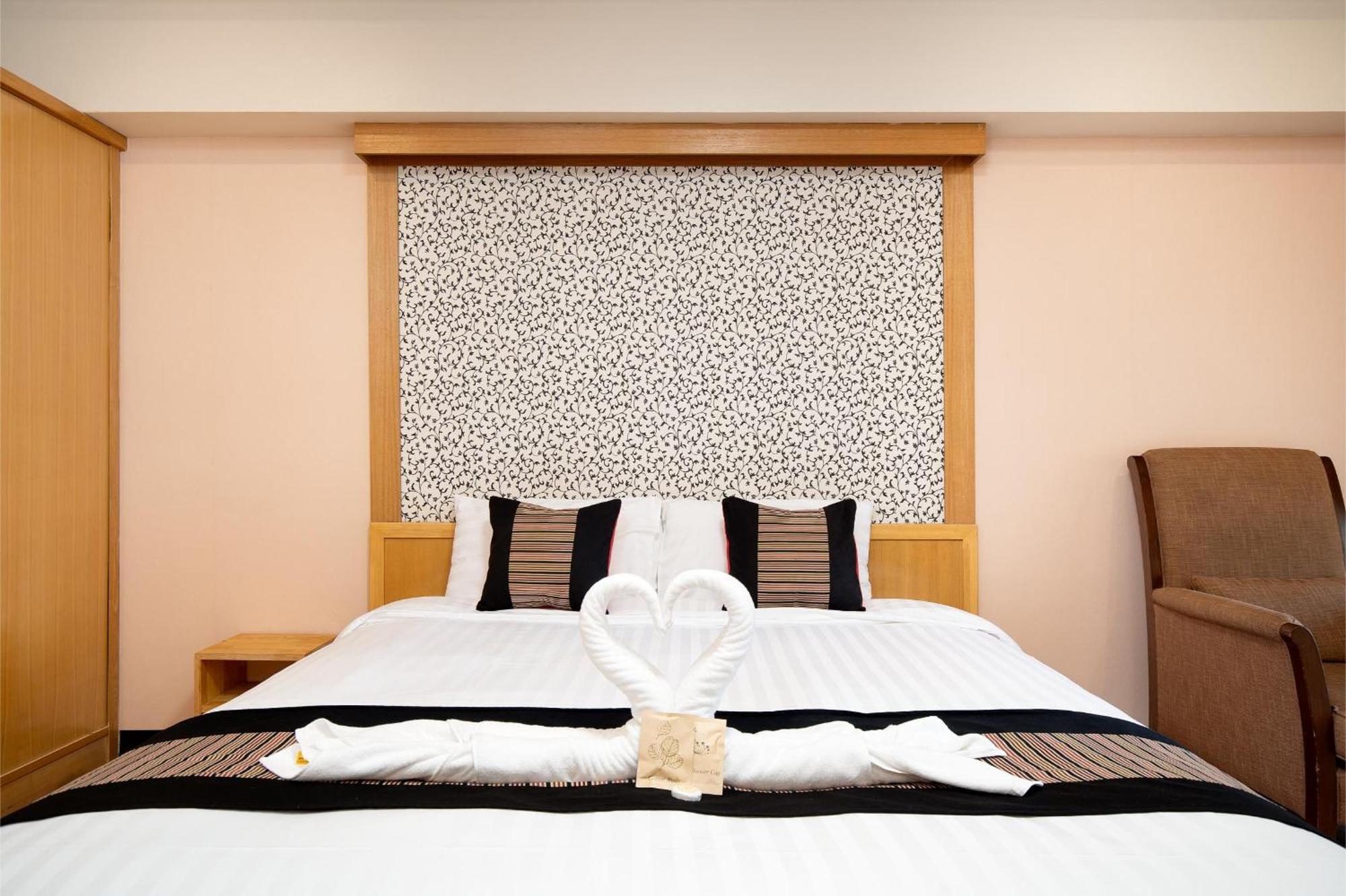 P-Park Hotel Бангкок Экстерьер фото